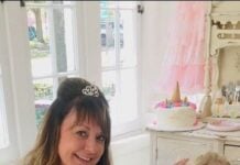 A mother and daughter at a fancy table